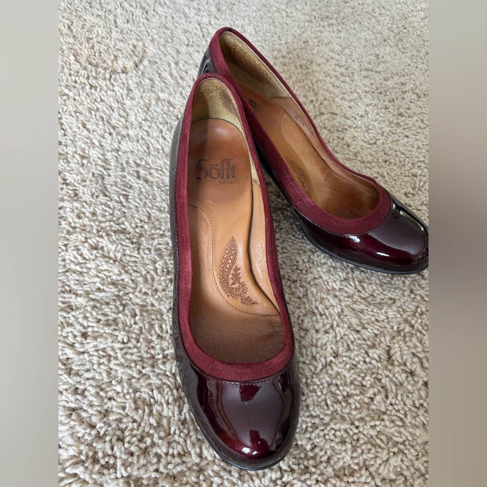 Sofft Burgundy Patent Leather Heels